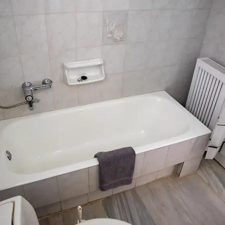 Cozy And Calm Apartment Dhilesi