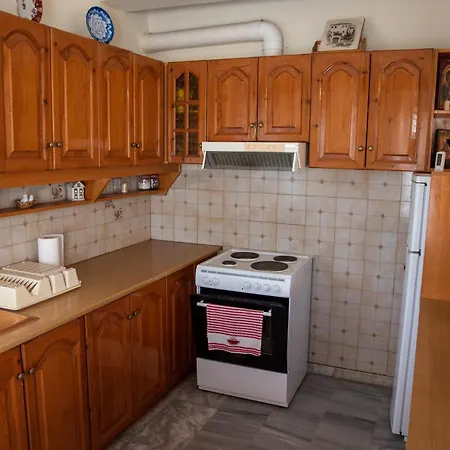 Cozy And Calm شقة Dhílesi