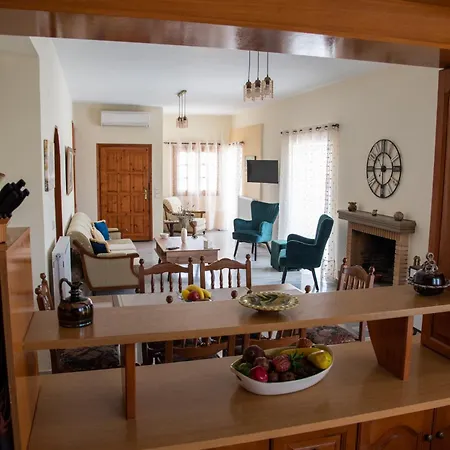Cozy And Calm Apartment